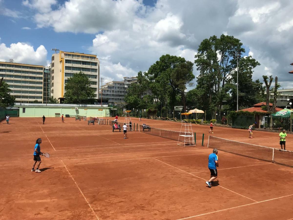 Oleander House And Tennis Club Sunny Beach Exterior photo